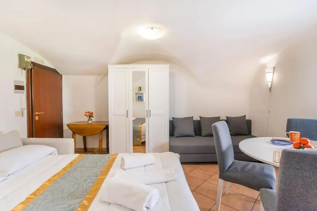Daire Vatican Little Suite Roma