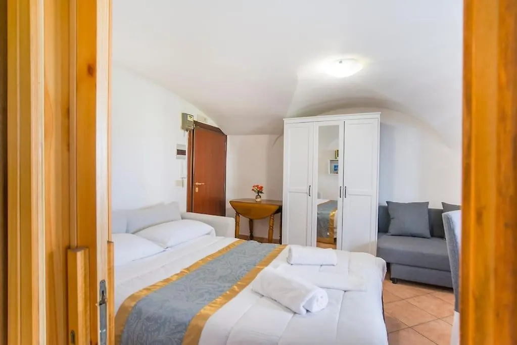 Vatican Little Suite Roma İtalya